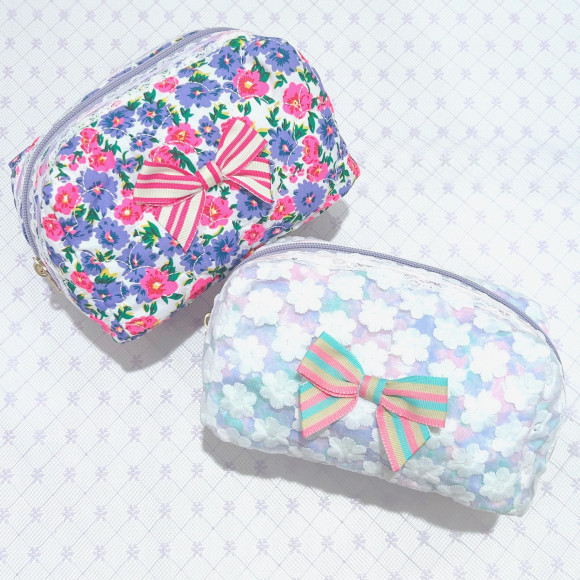 Kilting丝带化妆包♡