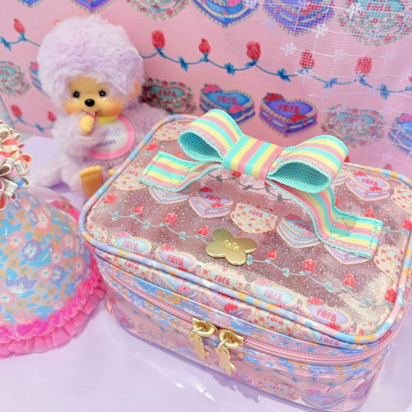 ♡PVCバニティポーチ♡