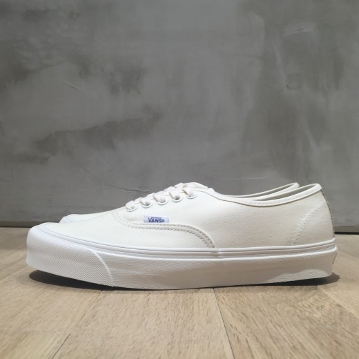 VANS VAULT