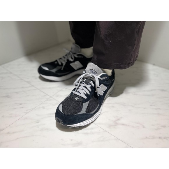 すみませんNew balance M2002R GTX