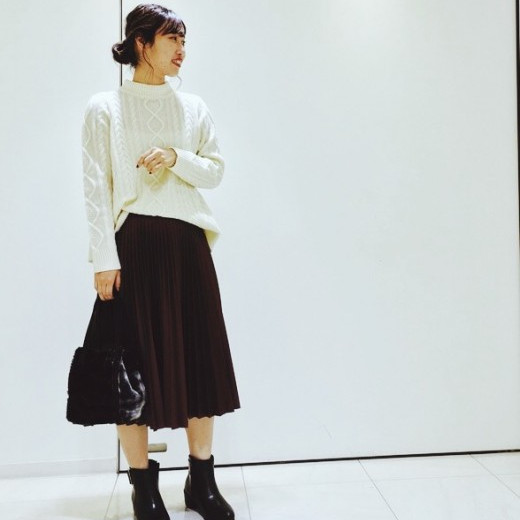合皮プリーツスカート