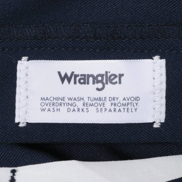 【快適な履き心地と上品なシルエットを両立した、新定番「別注WRANCHER SHORTS」】