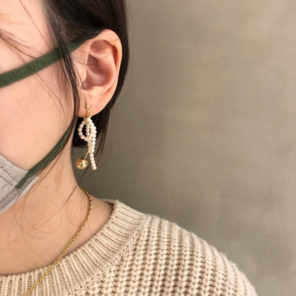 ＊Asymmetric earrings*