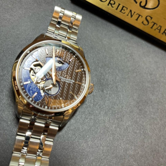 【ORIENT STAR】他とは違うスケルトン！