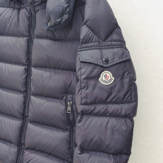 冬の定番！MONCLERダウン入荷しました！