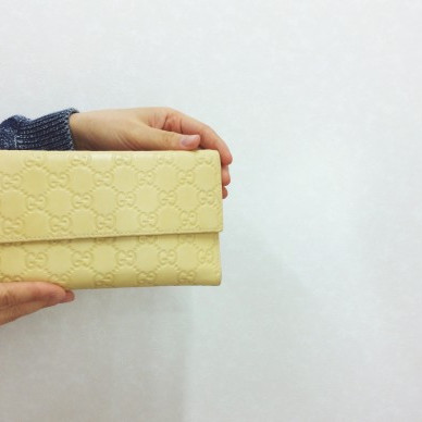 GUCCIのシマの財布入荷しました！
