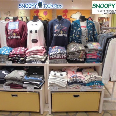 スヌーピーの秋冬物のアパレル入荷しました！