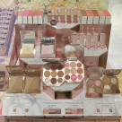 South Korean luxury cosmetics are now available.♡