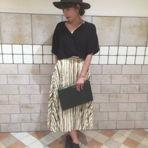 ランダムストライプスカート