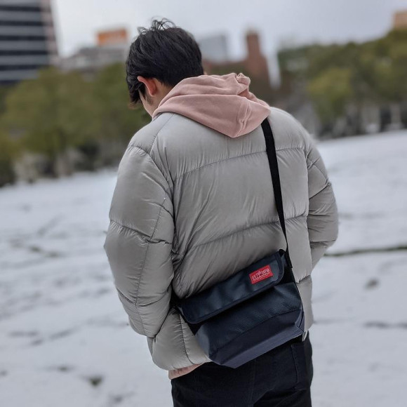 Manhattan Portage FUKUOKA ~マットな質感がカッコイイ！防水生地のメッセンジャーバッグ！~