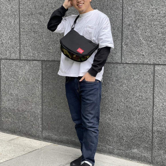Manhattan Portage FUKUOKA ~丸みのあるデザインでボトムのカモフラージュ柄がアクセントになるショルダーバッグ！~