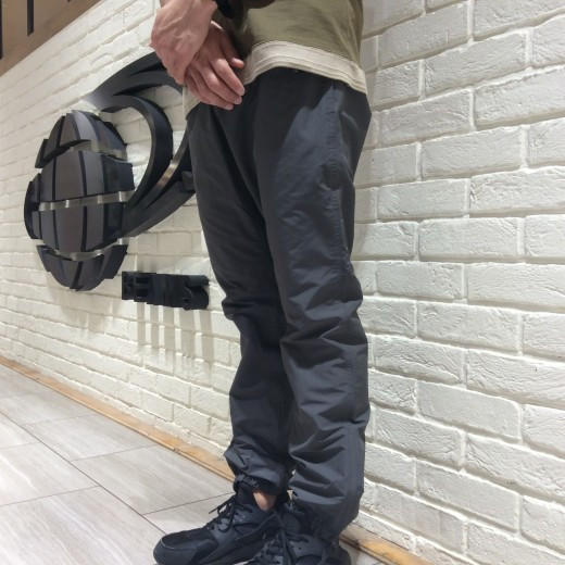 ON&OFF問わず使える名作イージースラックス