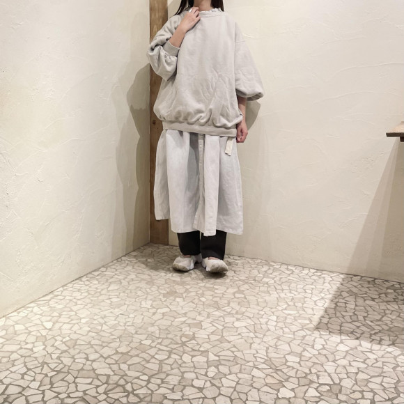 【 nest Robe 】 リネン シャーリングネックワンピース