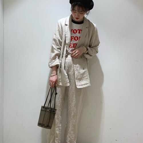 今年外せないのがリネンのセット...