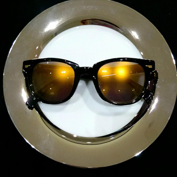 OLIVER PEOPLES スモークミラーレンズ