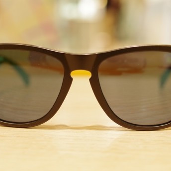 ギフトにおススメ！　OAKLEY【オークリー】のサングラス！