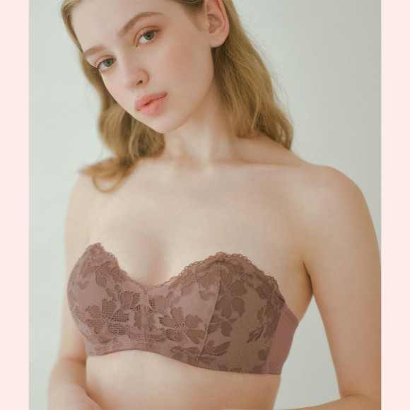 【ストラップレス】痛くないノンワイヤーでデコルテふっくら、上向き胸キープ。