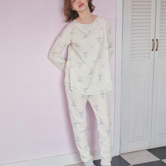 [Cotton mix] With a belly roll, it is also warm! A popular waffle pajamas with outstanding cospa.