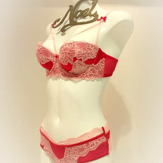 NEWストラップレスブラ☆*。