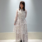 ชุดกระโปรงทั้งชุดไทยหัวเข่าดอกไม้ dobby จุด