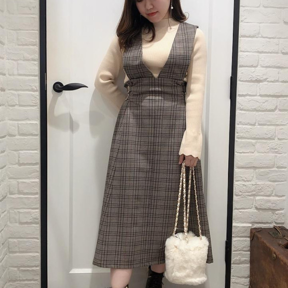 シルエットが綺麗！！大人っぽジャンスカ♥︎
