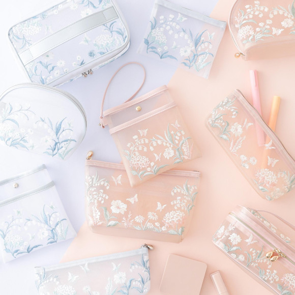 【NEW】春らしいお花の刺繍デザインのメッシュポーチのご紹介♡