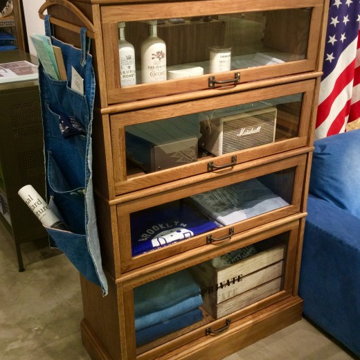 BOND SLIDE SHELF