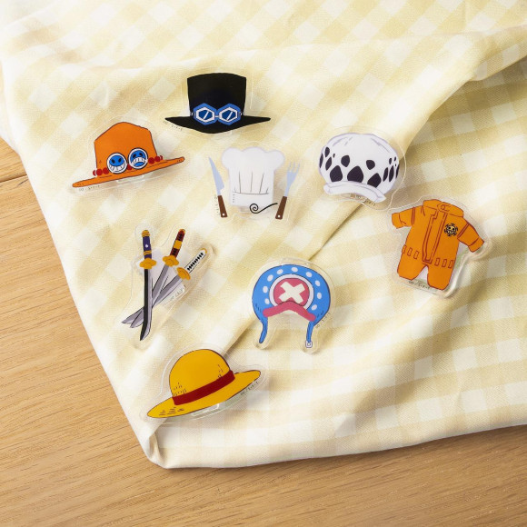 宝生マーゴ クラファン 特典 選べるSDキーホルダー 新商品】手描き風タッチのイラストがデザインされた「Combination