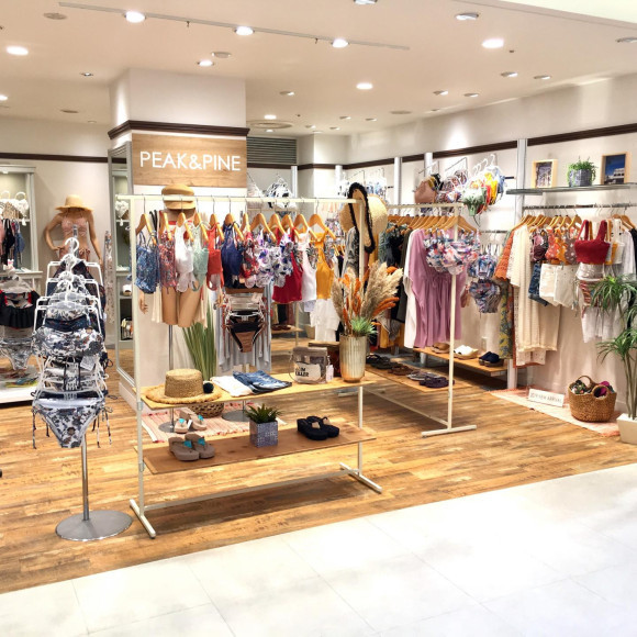 福岡・天神リゾート 水着ショップ PEAK&PINE福岡パルコ店☆本館6階 ぜひご来店下さい♪
