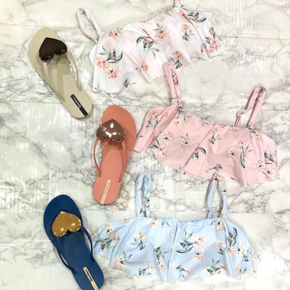  福岡・天神リゾート　水着ショップ　PEAK&PINE　福岡パルコ店☆ 花柄×フレアバンドゥは最強カワイイ♡