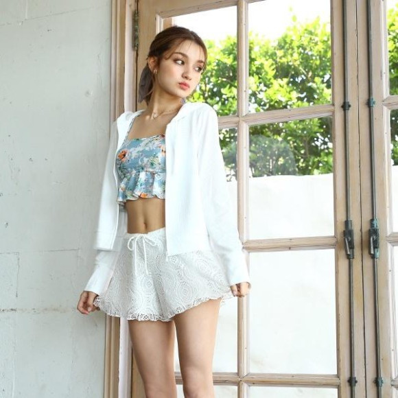 福岡・天神リゾート　水着ショップ　PEAK＆PINE　お洋服みたいなコーディネートが◎ビスチェ風ビキニ！！