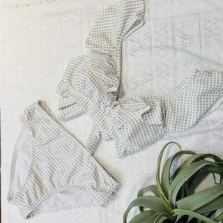 福岡水着　天神水着　リゾート水着　ALBOVE　ヨガ　ジム　PEAK＆PINE　メンズ水着☆　フリルが可愛い★チェック柄エンジェルスリーブショルダービキニ♡