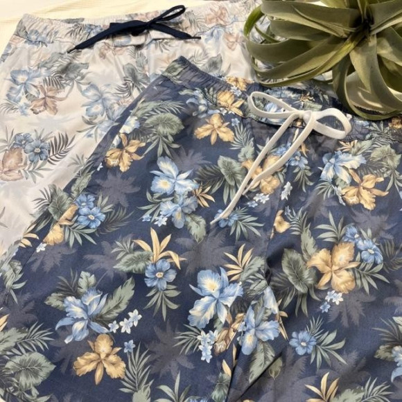 福岡水着　天神水着　リゾート水着　ALBOVE　ヨガ　ジム　PEAK＆PINE　メンズ水着☆　爽やかな印象★フラワープリントメンズサーフパンツ♡