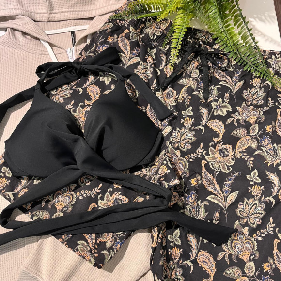 大人かっこいい★ブラックリンクコーデ♡【福岡水着　天神水着　リゾート水着　ALBOVE　ヨガ　ジム　PEAK＆PINE　メンズ水着】
