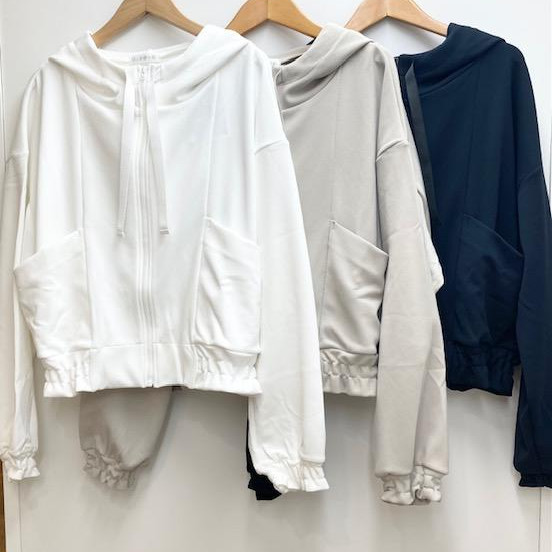 保温性抜群♥シルエットがキュートなフード付きパーカー♡【福岡水着　天神水着　リゾート水着　ALBOVE　ヨガ　ジム　PEAK＆PINE　メンズ水着】