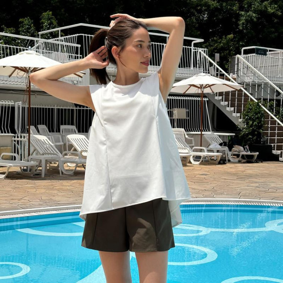 ボディラインを拾いにくいプチスリーブブラ水着♡【福岡水着　天神水着　リゾート水着　ALBOVE　ヨガ　ジム　PEAK＆PINE　メンズ水着】