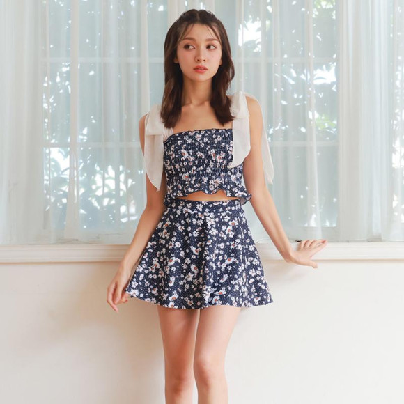 Recommended for moms who want to hide their skin ♡ Retro Margaret & Dot Pattern Body Cover Swimsuit [Fukuoka Swimsuit Tenjin Swimsuit Resort Swimsuit ALBOVE Yoga Gym PEAK & PINE Men Swimsuit]