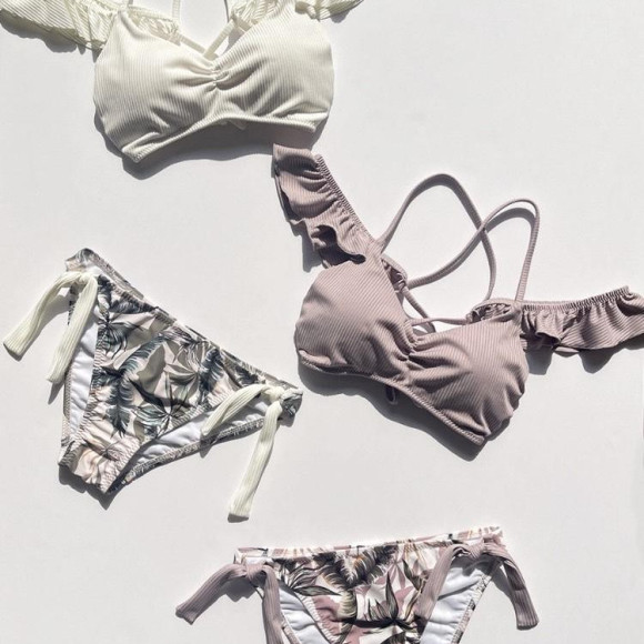 具有复古感的叶纹♡如今的细微色彩比基尼通常【福冈泳衣天神泳衣度假泳衣ALBOVE瑜伽健身房PEAK&PINE Mens泳衣】