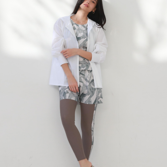 Water repellent processing, UV protection OK ♡ It is very useful both in daily and active scenes ♡ A feminine silhouette parka ☆【Fukuoka Swimsuit Tenjin Swimsuit Resort Swimsuit ALBOVE Yoga Gym PEAK & PINE Men Swimsuit】