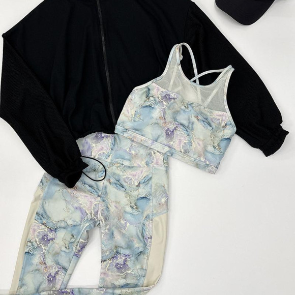 爽やかな色合いがおしゃれなヨガウェア♡【福岡ヨガ　天神ヨガ　福岡ピラティス　天神ピラティス　ヨガ　ピラティス　福岡パルコ　水陸両用ウェア】