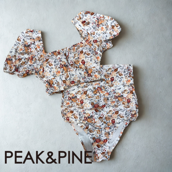 パフスリーブで可愛く二の腕カバー♡【福岡水着　天神水着　リゾート水着　ALBOVE　ヨガ　ジム　PEAK & PINE　メンズ水着】