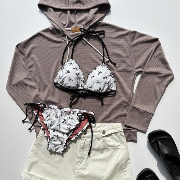 トレンドのリボン柄水着♡【福岡水着　天神水着　リゾート水着　ALBOVE　ヨガ　ジム　PEAK & PINE　メンズ水着】