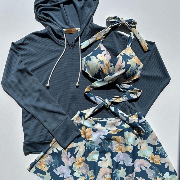 大人気花柄ビキニ♡【福岡水着　天神水着　リゾート水着　ALBOVE　ヨガ　ジム　PEAK & PINE　メンズ水着】