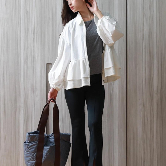 美脚が叶う♡フレアヨガレギンス♪【福岡パルコ　ジムウェア　ヨガウェア　ピラティスウェア　福岡ヨガ　福岡ピラティス　天神ヨガ　天神ピラティス】