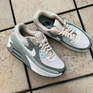 NIKE☆W AIRMAX 90 LV8