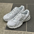 New Balance☆U740 WHITE