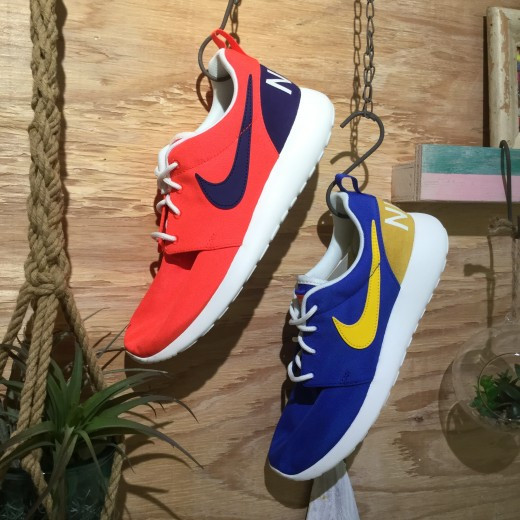 NIKE
