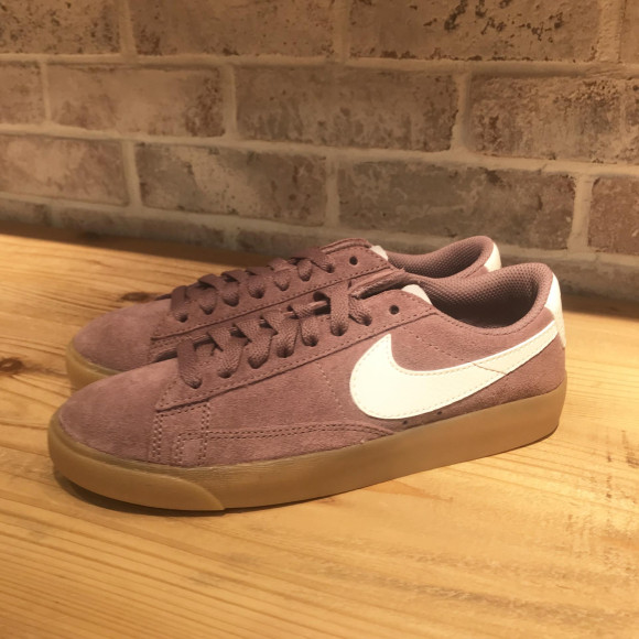 NIKE★W BLAZER LOW SD