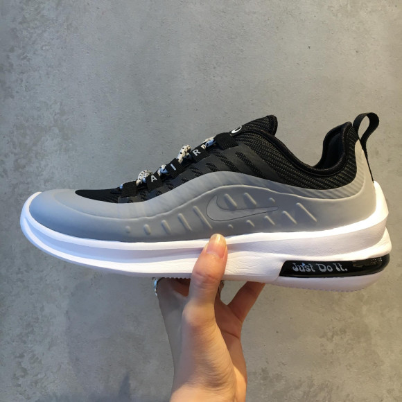 NIKE☆AIR MAX AXIS SE