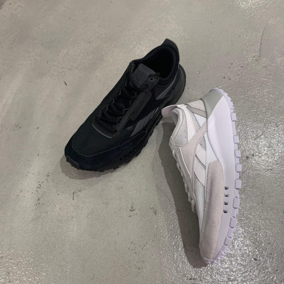 REEBOK☆CL LEGACY